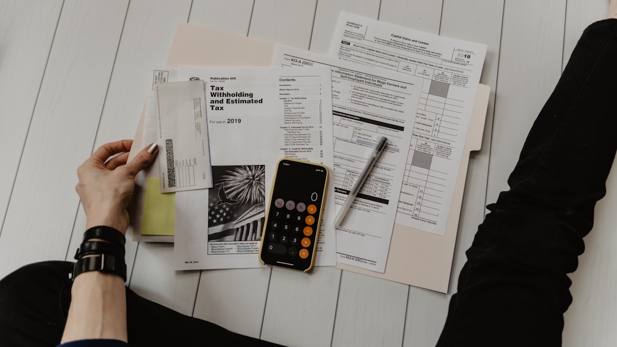 Fiscalité aux Émirats en 2026 : corporate tax 9 %, TVA 5 %, ce qui a changé