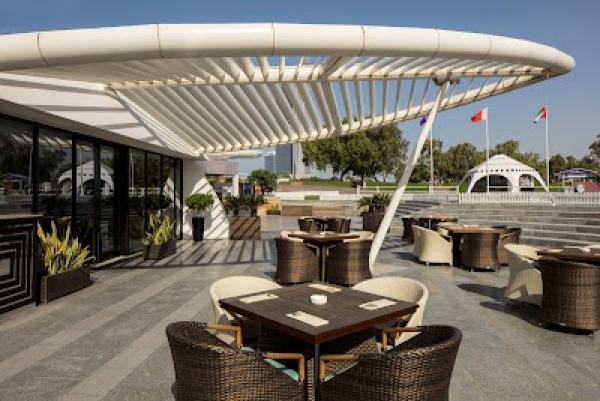 Le restaurant Jones the Grocer - Emirates Golf Club